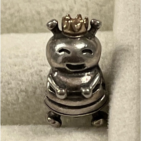 ๐๐Pandora Retired Sterling Silver Queen Bee Bead With 14K Gold Crown - Picture 2 of 11